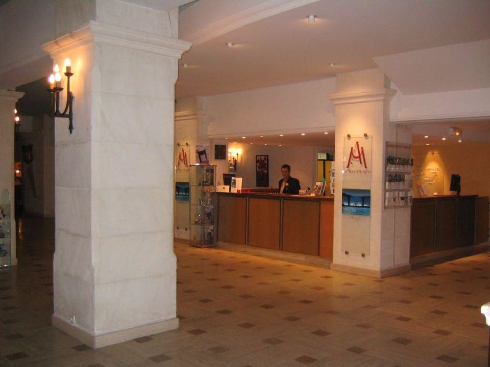 Die Rezeption Hotel Le Mas d'Artigny