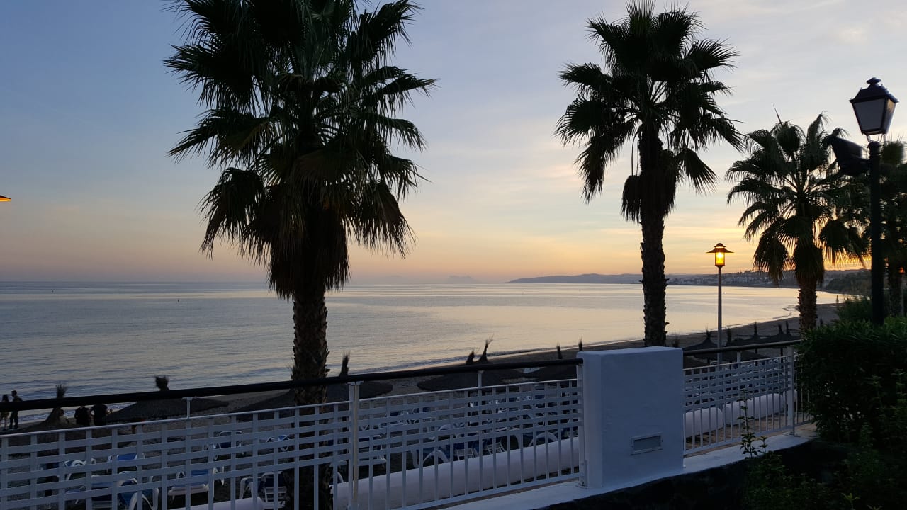 Strand H10 Estepona Palace