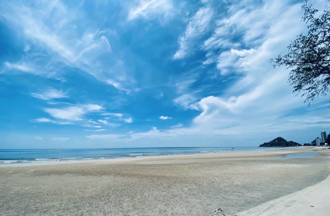 Strand Loligo Resort Hua Hin +A Fresh Twsit By Let's Sea
