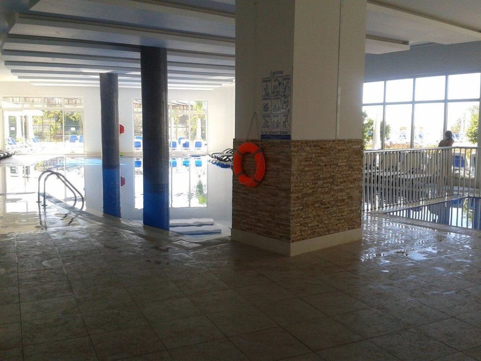 Hallenbad im Side Prenses Side Prenses Resort & Spa
