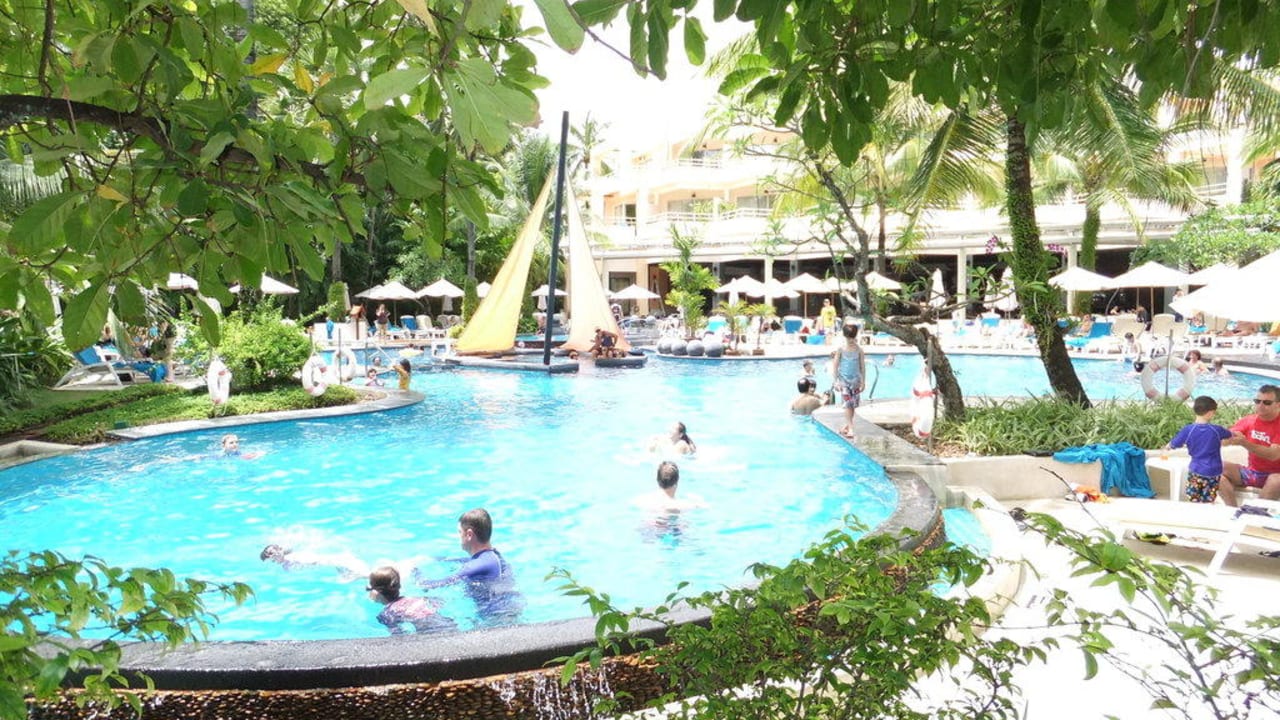 Pool des Holiday Inn Holiday Inn Resort Phuket
