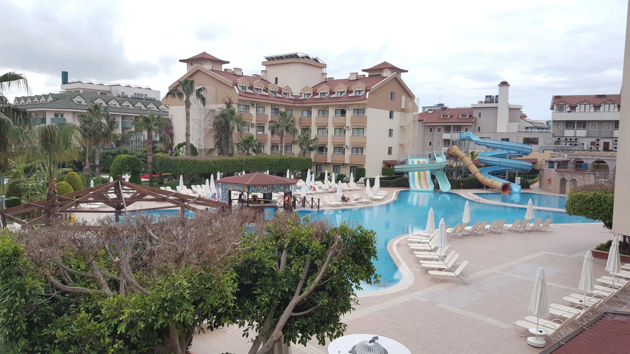 teilaufnahme pollandschaft Grand Seker Hotel