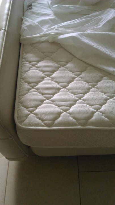 Fehlender Matratzenschoner Alexandra Golden Boutique - Adults only