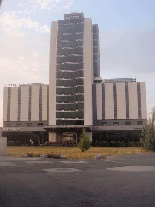 Hotel Pannonia Tower
