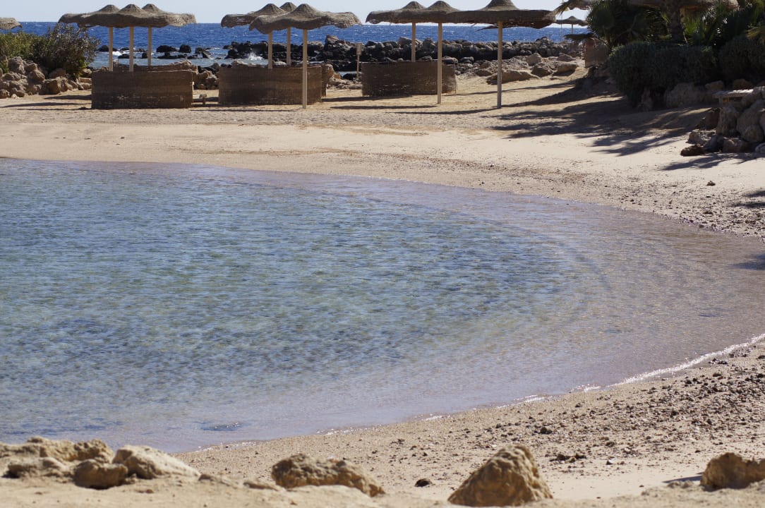 Herrlich die kleinen Lagunen per Strandabschnitt Pickalbatros Citadel Resort