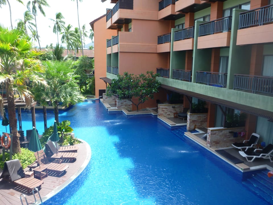 Pool für die Deluxe Zimmer mit Pool View/Access Courtyard by Marriott Phuket, Patong Beach Resort