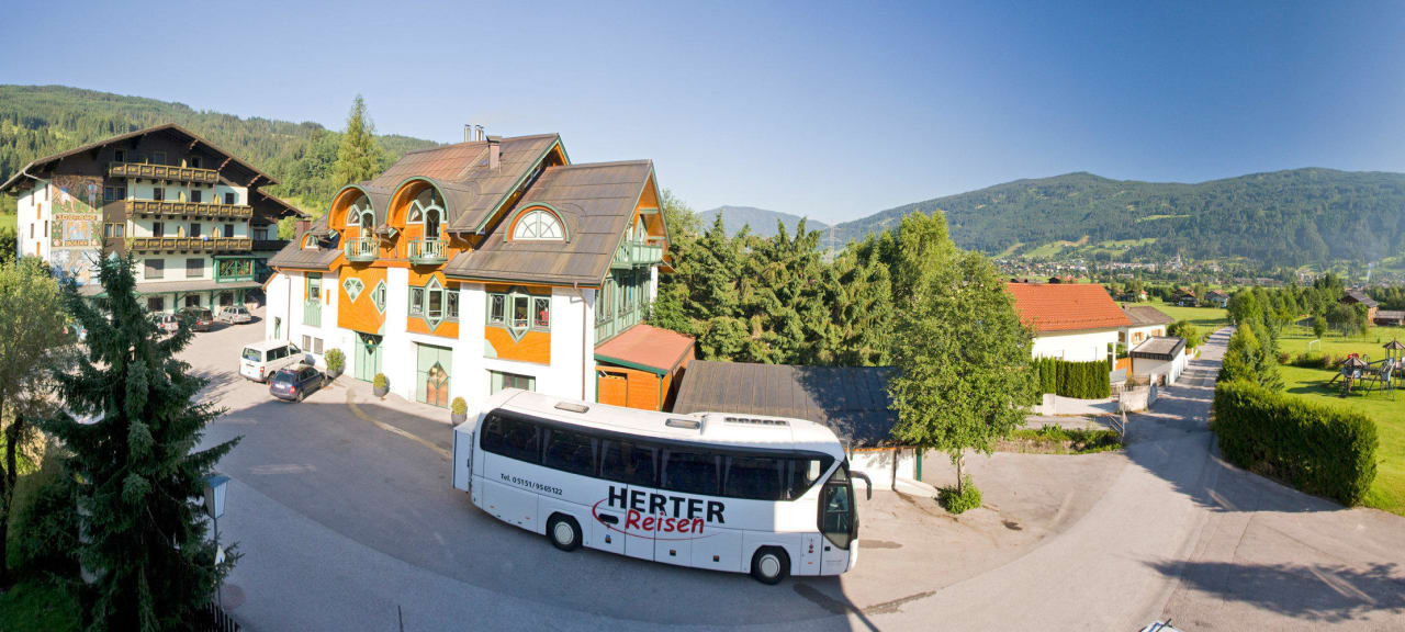 Blick zum "Städtchen" Bachlehen & Johanneshof, Jugendsporthotel