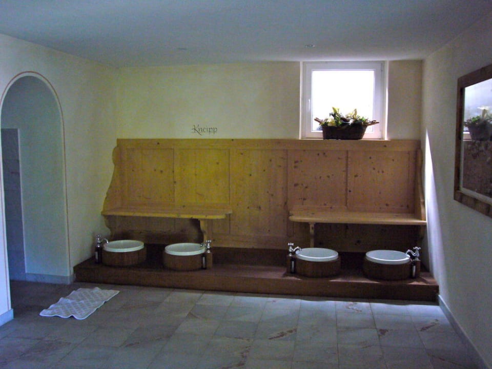 Fußbad. Hotel Mareo Dolomites