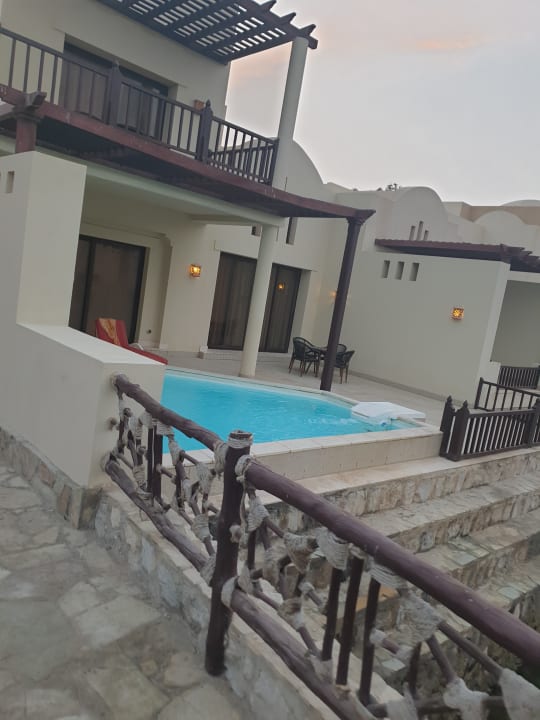 Zimmer The Cove Rotana Resort