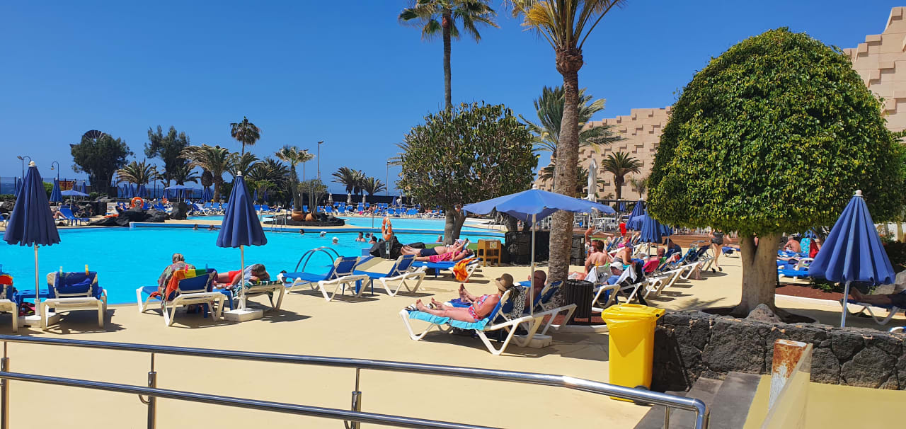 Pool Hotel Grand Teguise Playa