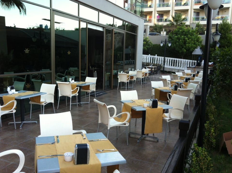 Hauptrestaurant draussen  Aydinbey Kings Palace & Spa
