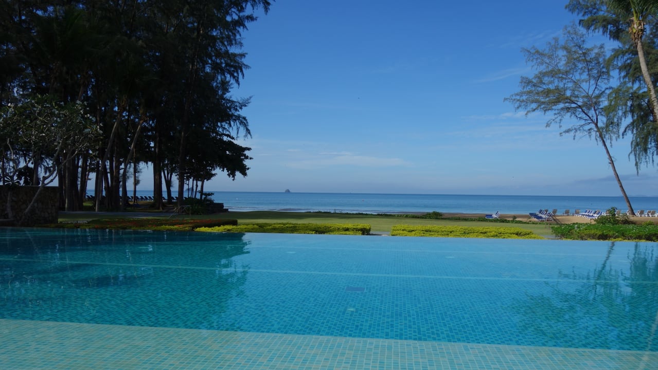Pool Dusit Thani Krabi Beach Resort