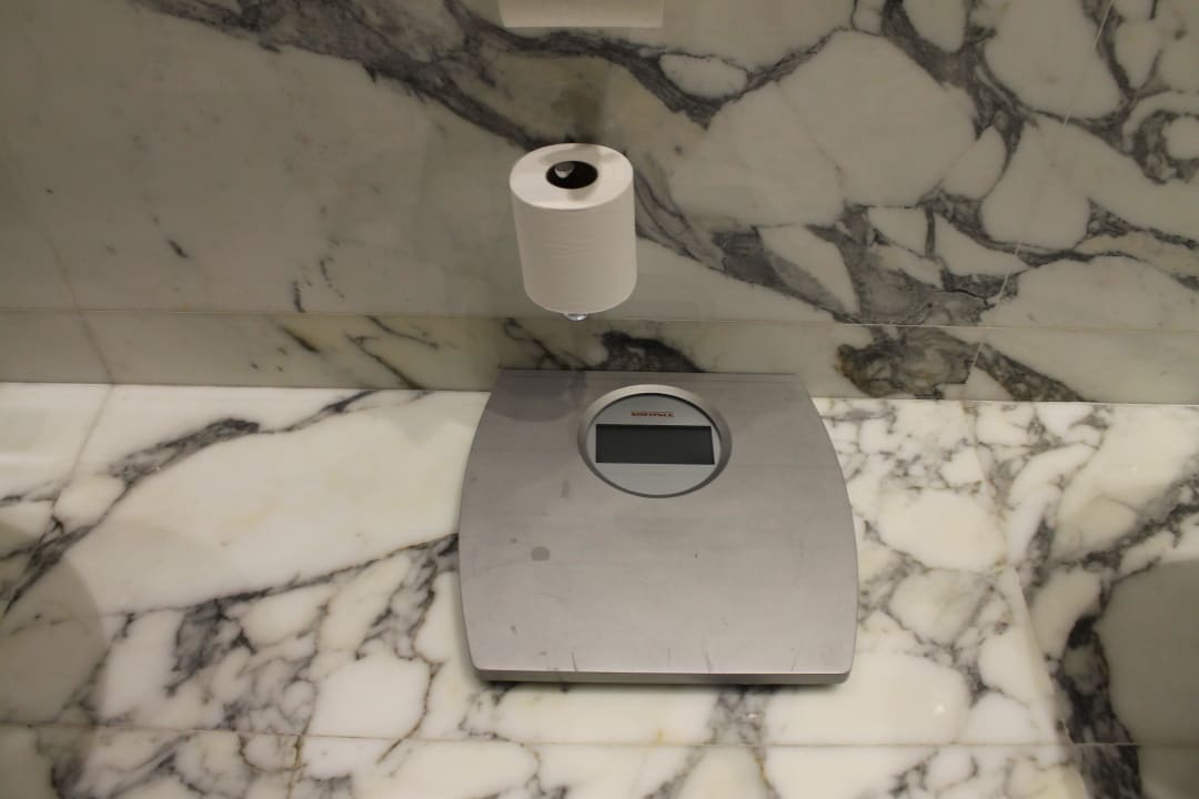 Waage Crowne Plaza Jumeirah Dubai