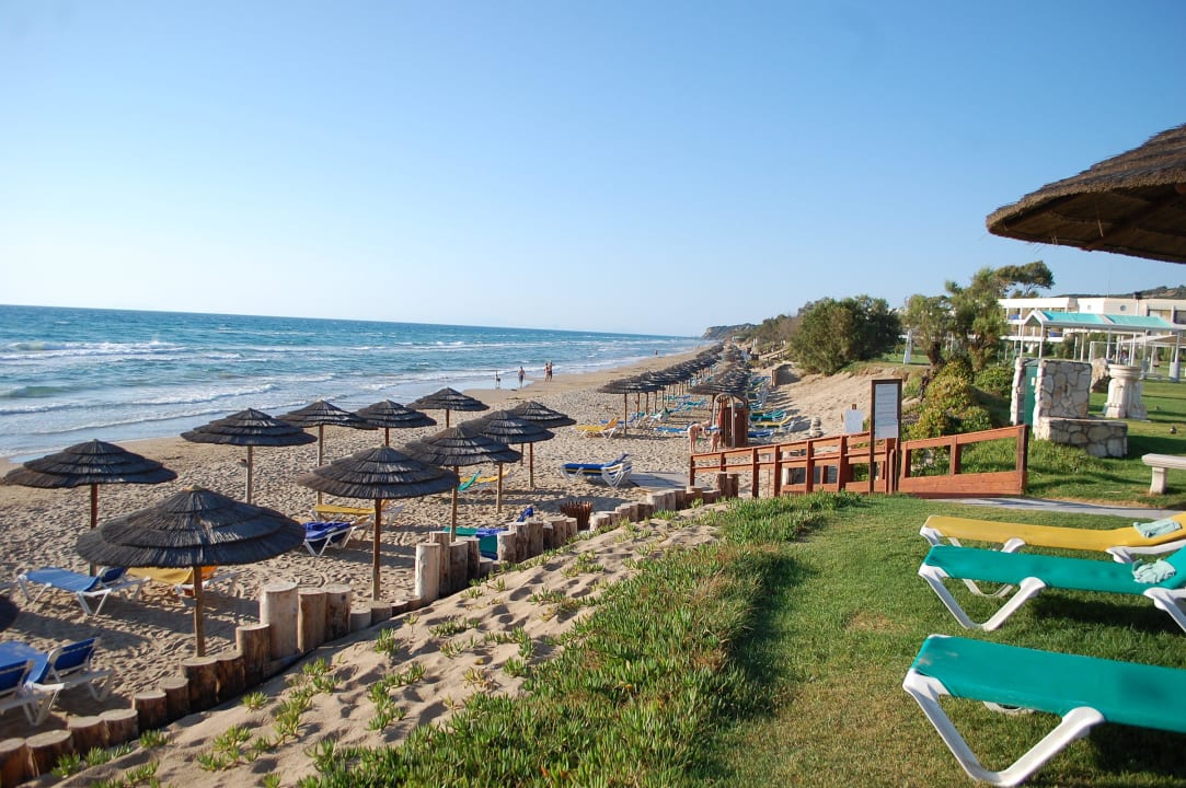 Ab zum "Faullenzen" ROBINSON KYLLINI BEACH