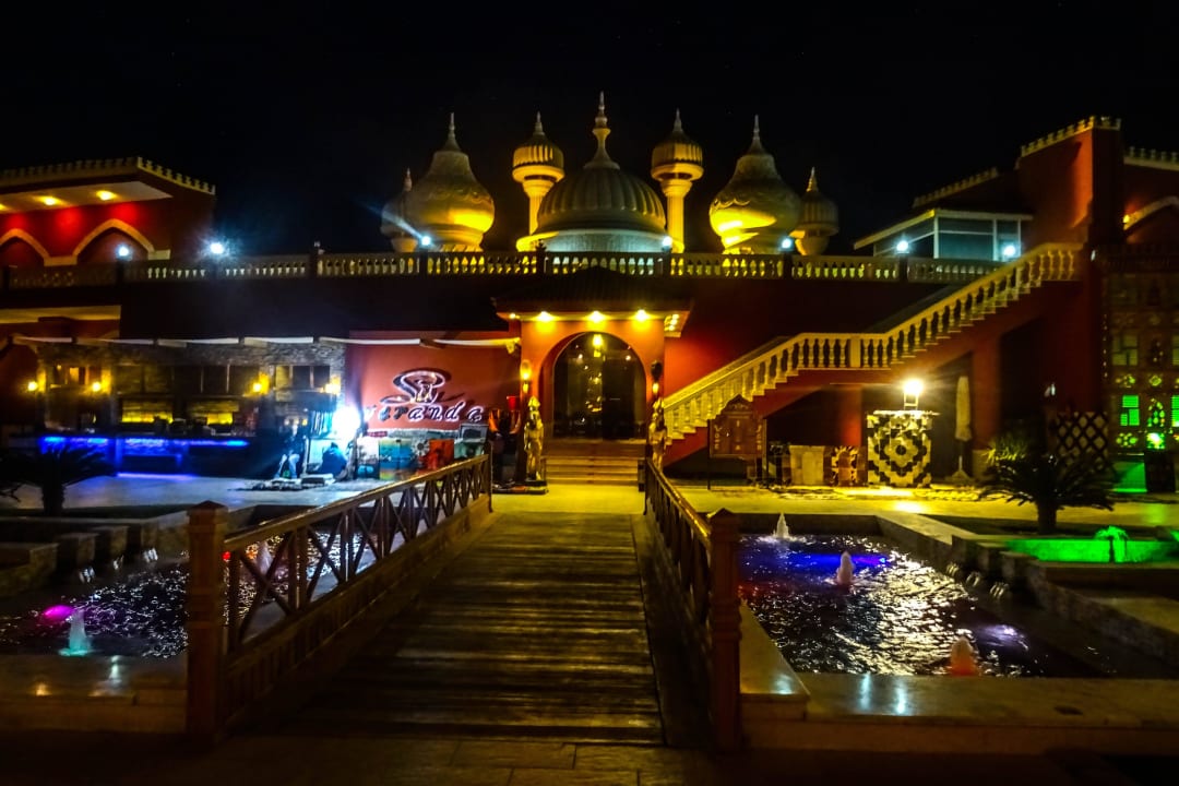 La Veranda  Pickalbatros Alf Leila Wa Leila Resort - Neverland Hurghada