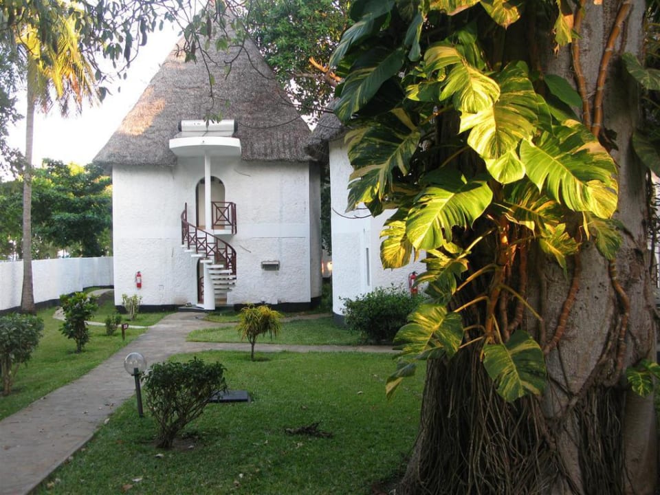 Widok z okna Neptune Village Beach Resort & Spa