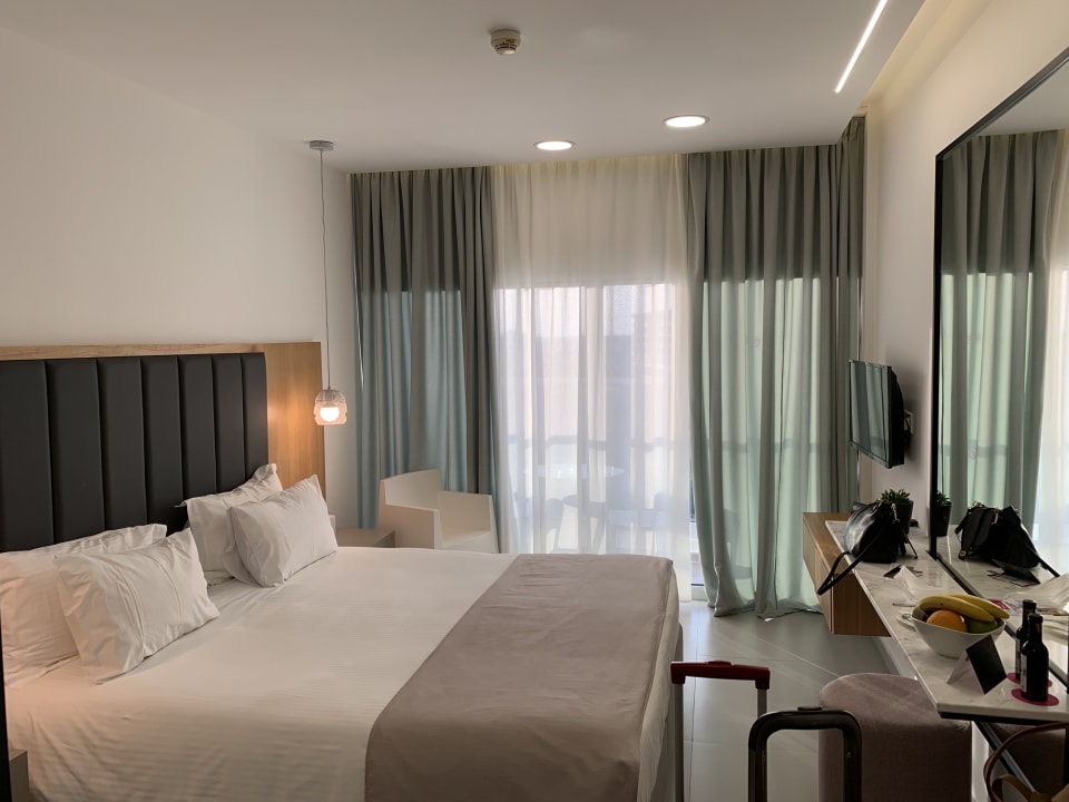 Zimmer Napa Mermaid Hotel & Suites