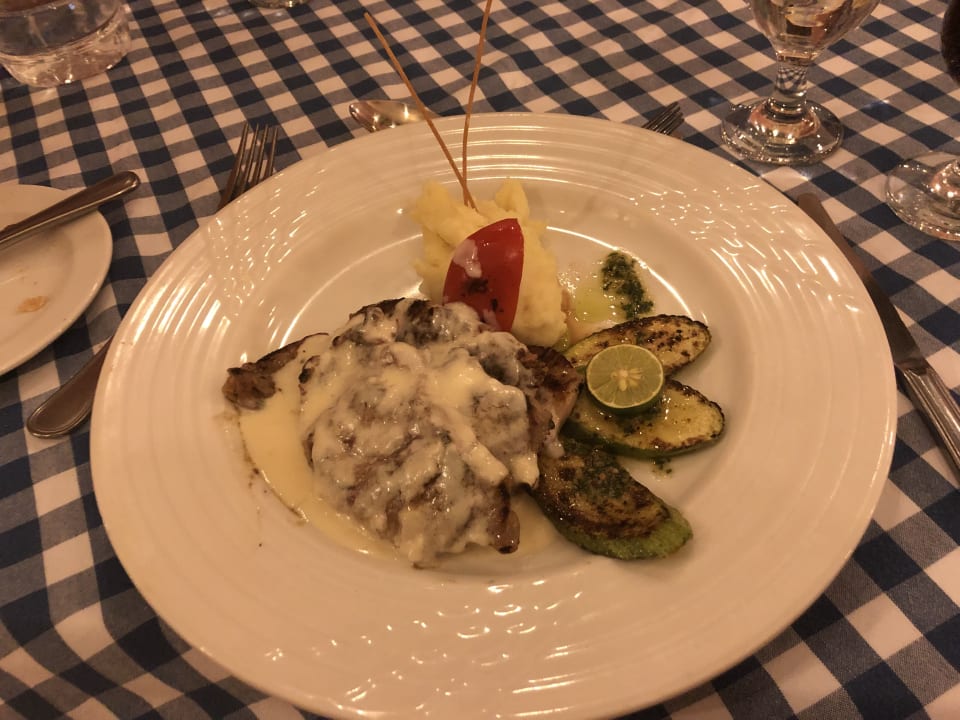 Gastro Serenity Alpha Beach