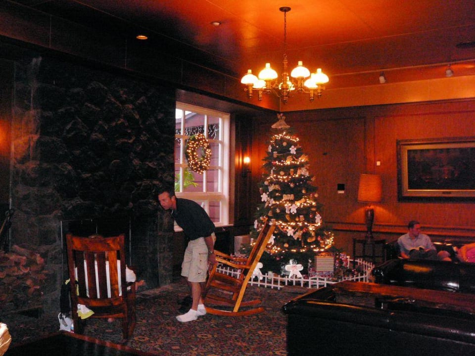 Lobby mit Kamin Hotel Volcano House
