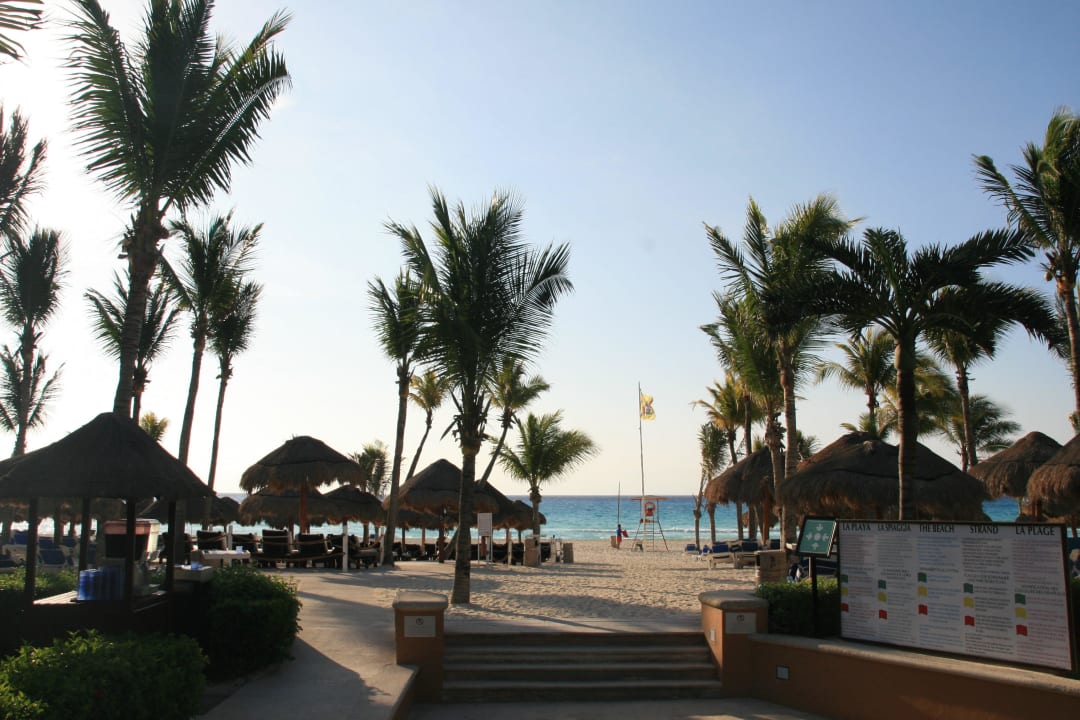 Weg von Pool zum Strand Viva Azteca by Wyndham - All Inclusive Resort
