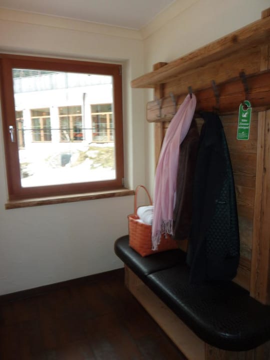 Garderobe Hotel Feuriger Tatzlwurm