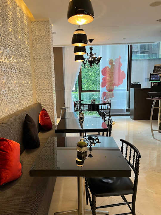 Gastro Hotel Mira Moon