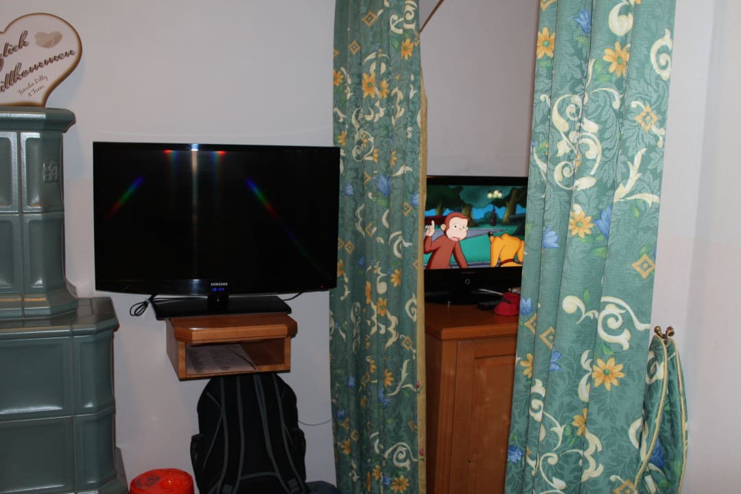 Eltern- und Kinderfernseher Dilly - Das Nationalpark Resort