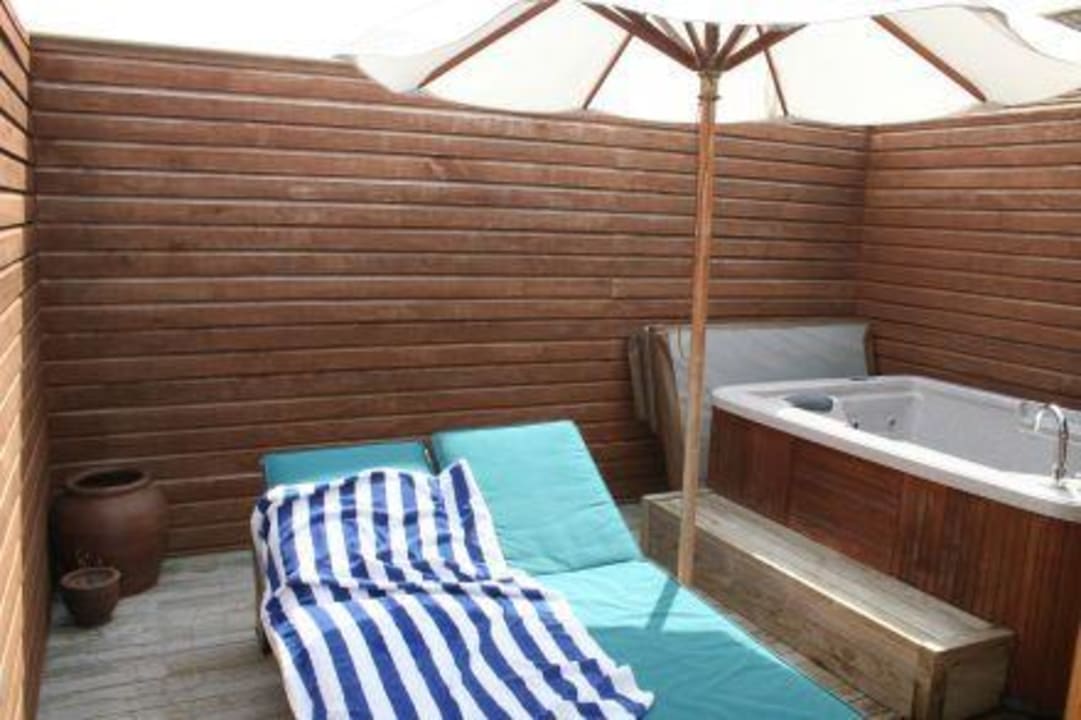 Jacuzzi Wasser Villa #310 Meeru Maldives Resort Island