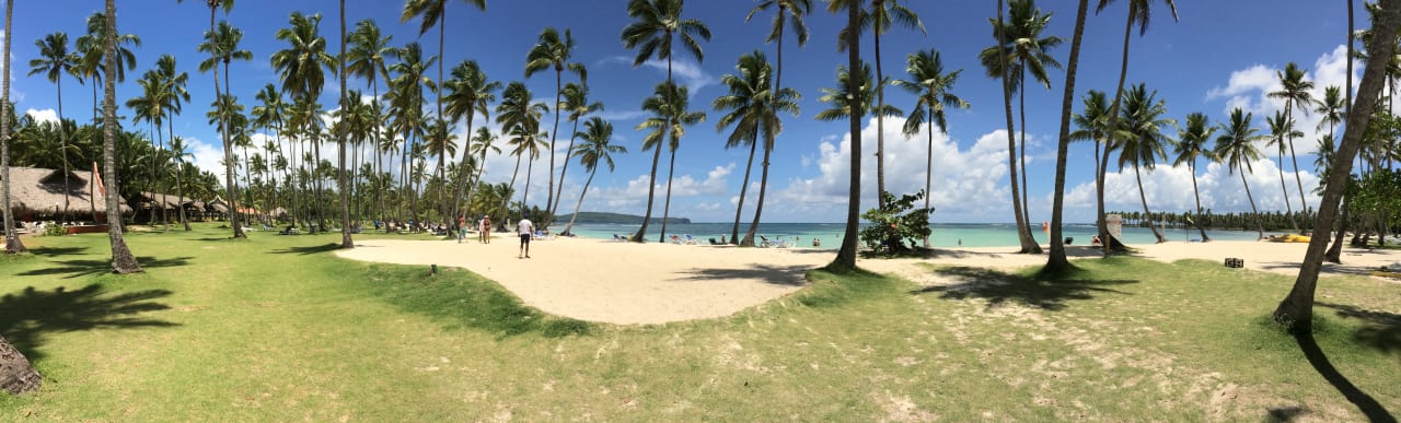 Strand Wyndham Alltra Samana