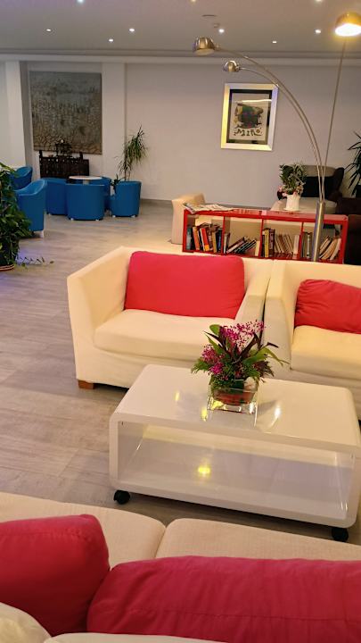Lobby Guya Wave Hotel