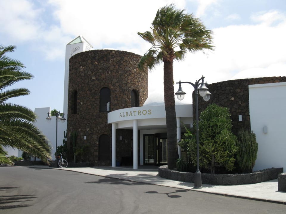 Hoteleingang allsun App.-Hotel Albatros