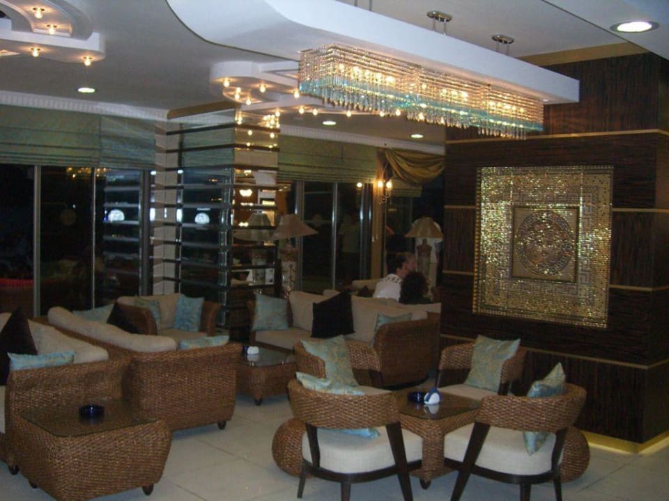 LOBBY Hotel Grand Zaman Garden