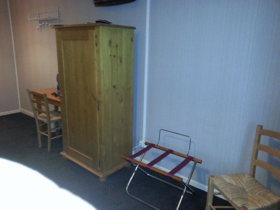 Einfache Einrichtung Hotel Adelie