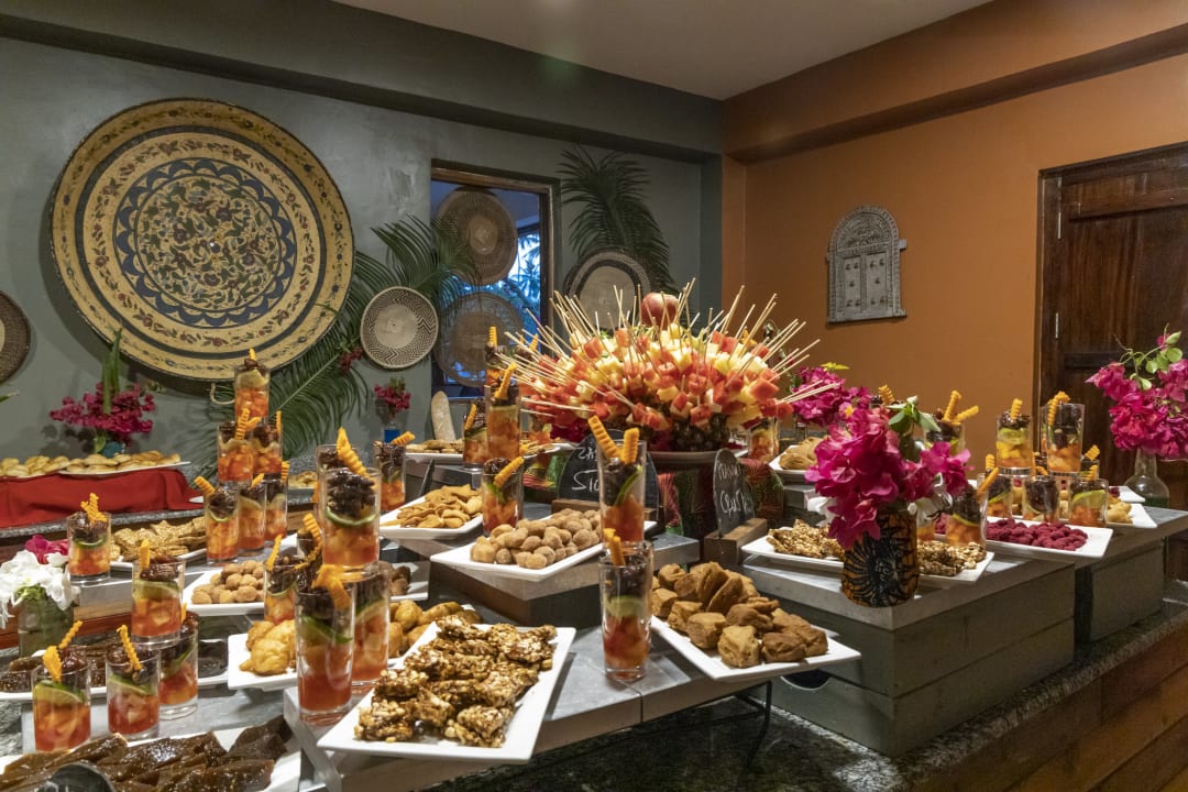 Gastro Reef & Beach Resort