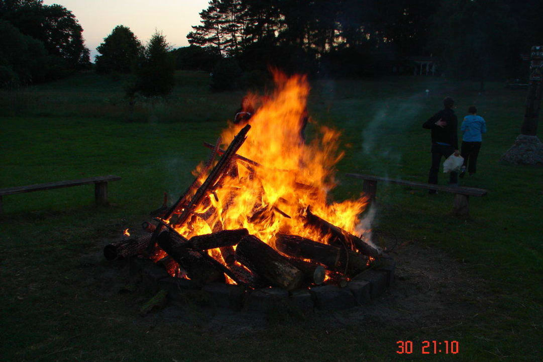 Lagerfeuer am Strand Feriendorf Silz