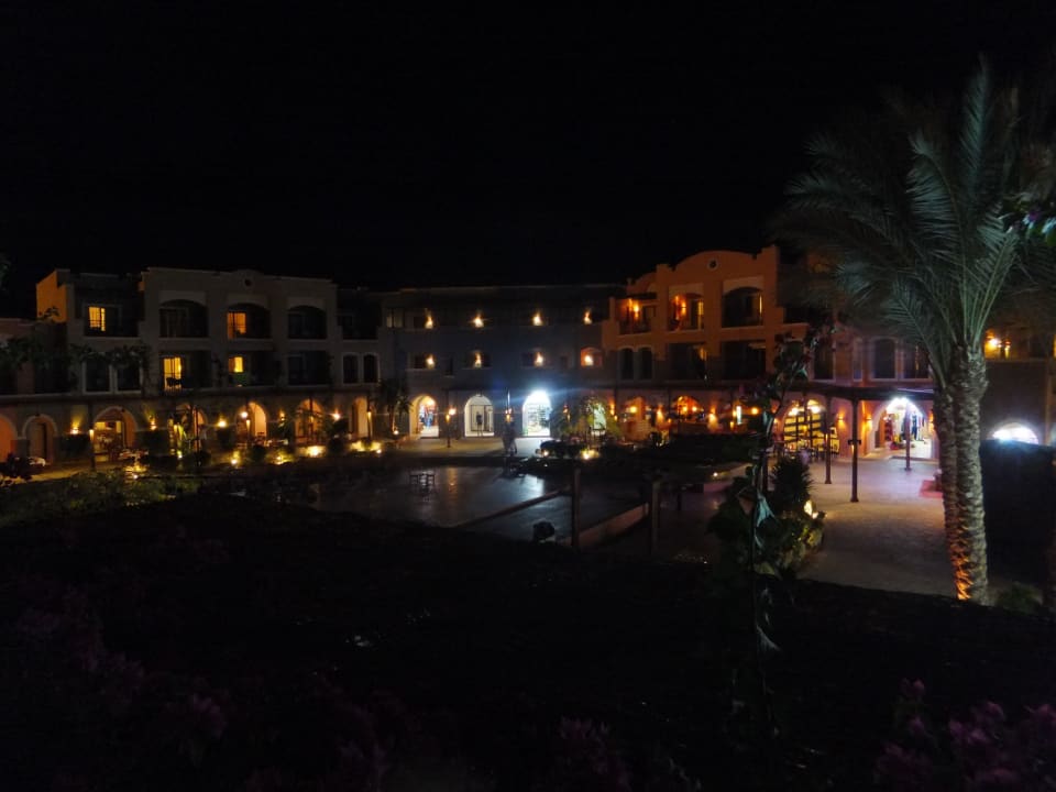 Abend im Hotel Jaz Dar EL Madina