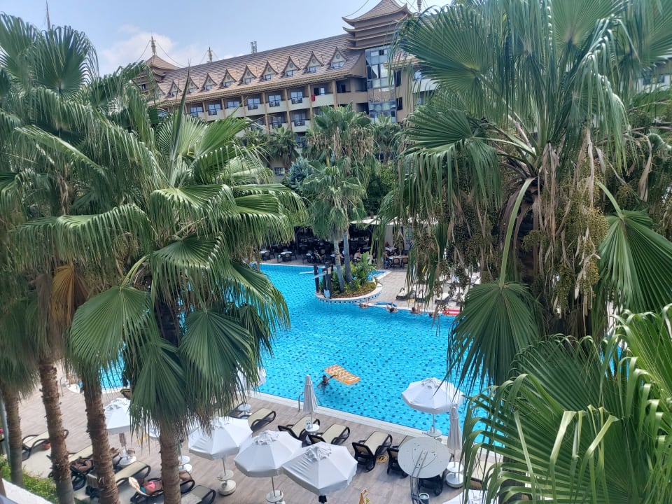 Zimmer Port Side Resort Hotel