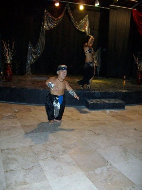 Der tolle Bauchtänzer Royal Atlantis Beach Hotel