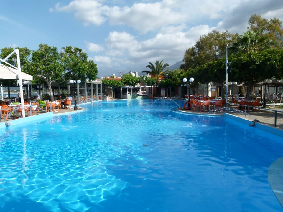 Pool Hotel Corissia Princess
