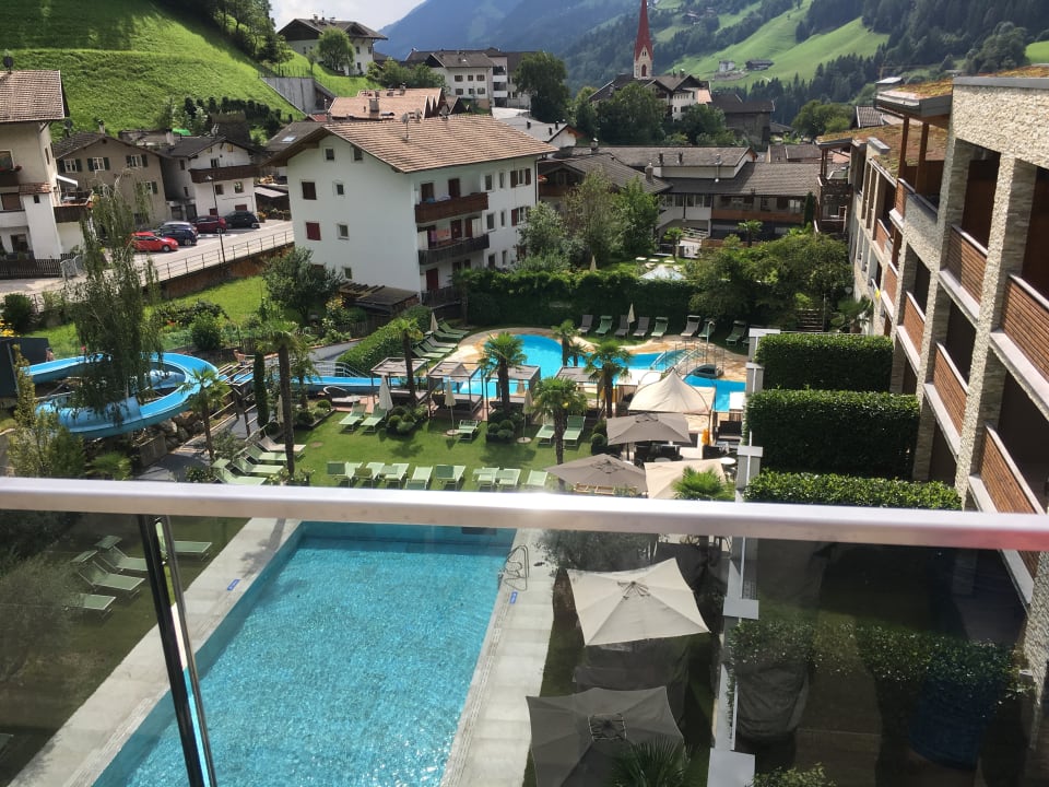 Ausblick STROBLHOF Active Family SPA Resort
