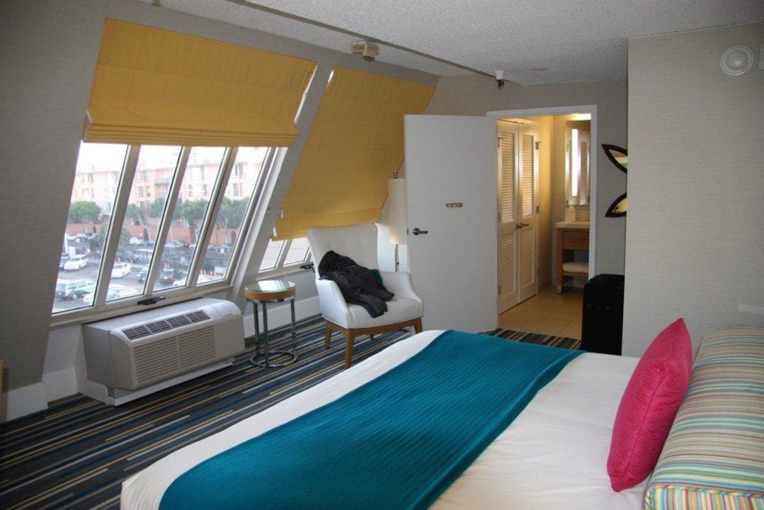 Standard Room 4. Etage Hotel Riu Plaza Fisherman’s Wharf