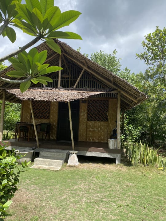 Zimmer Mutiara Beach Resort