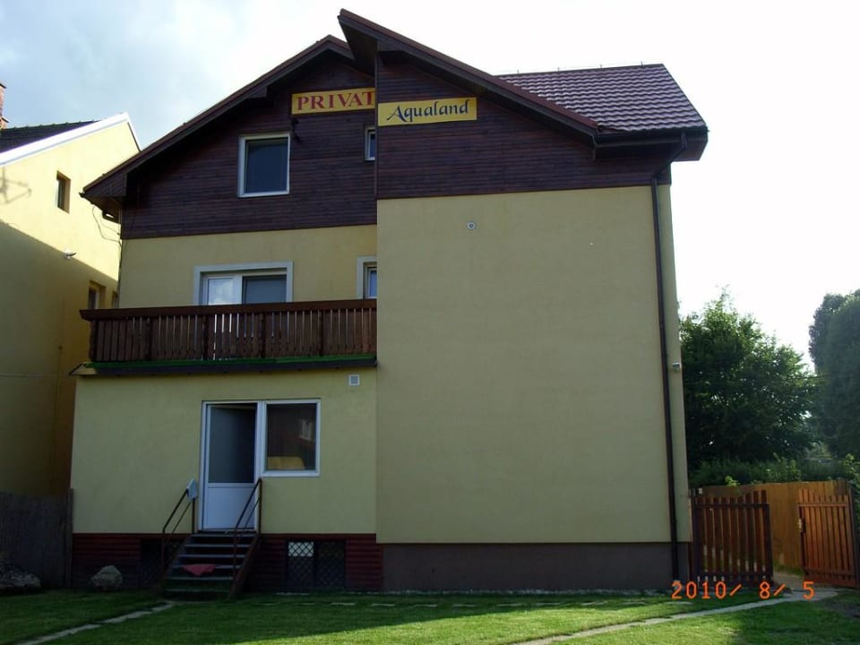 Rückwärtige Ansicht Apartments Pension Aqualand