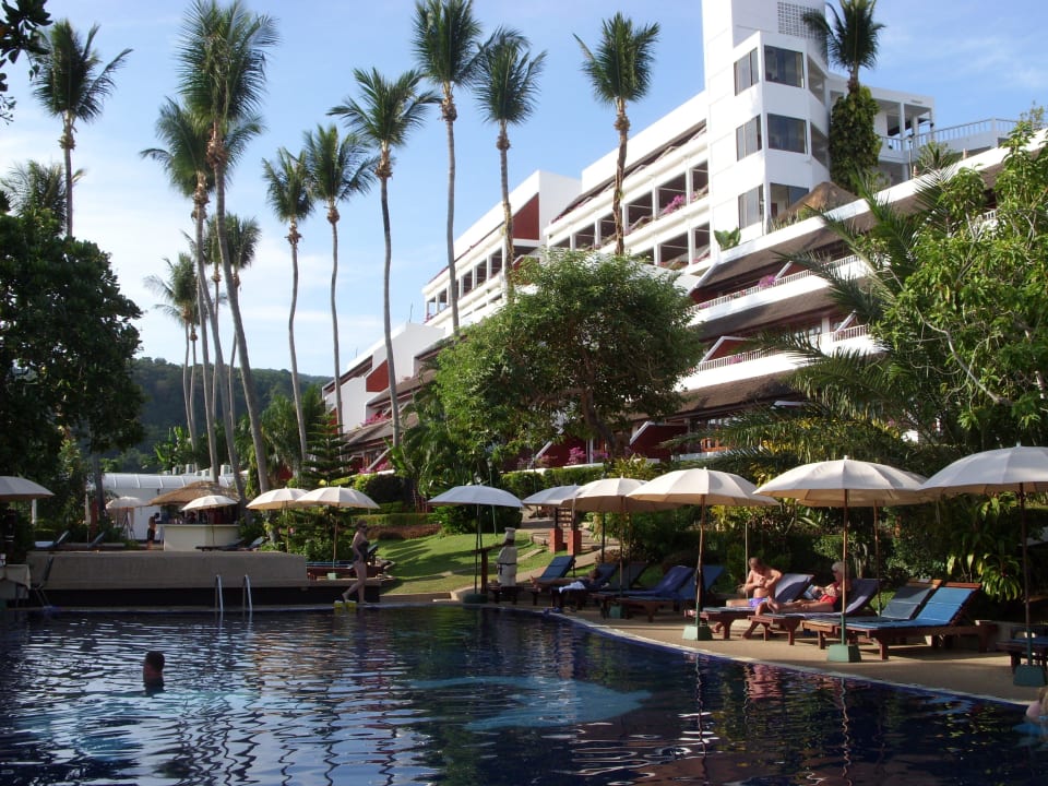 Poollandschaft Best Western Phuket Ocean Resort