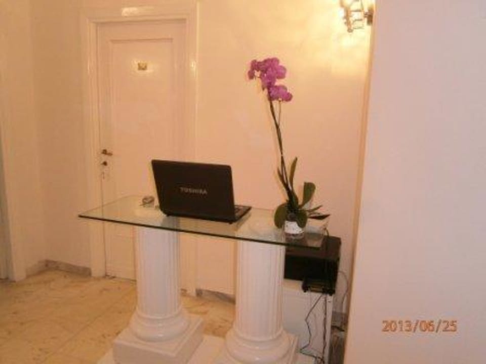 Hall Hotel Le Mille E Una Roma