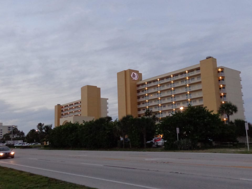 Aussenansicht Hotel DoubleTree Suites by Hilton Melbourne Beach Oceanfront