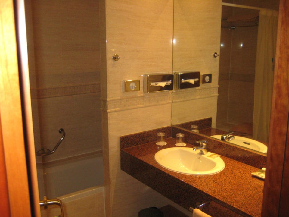 Bad Senator Gran Vía 70 Spa Hotel