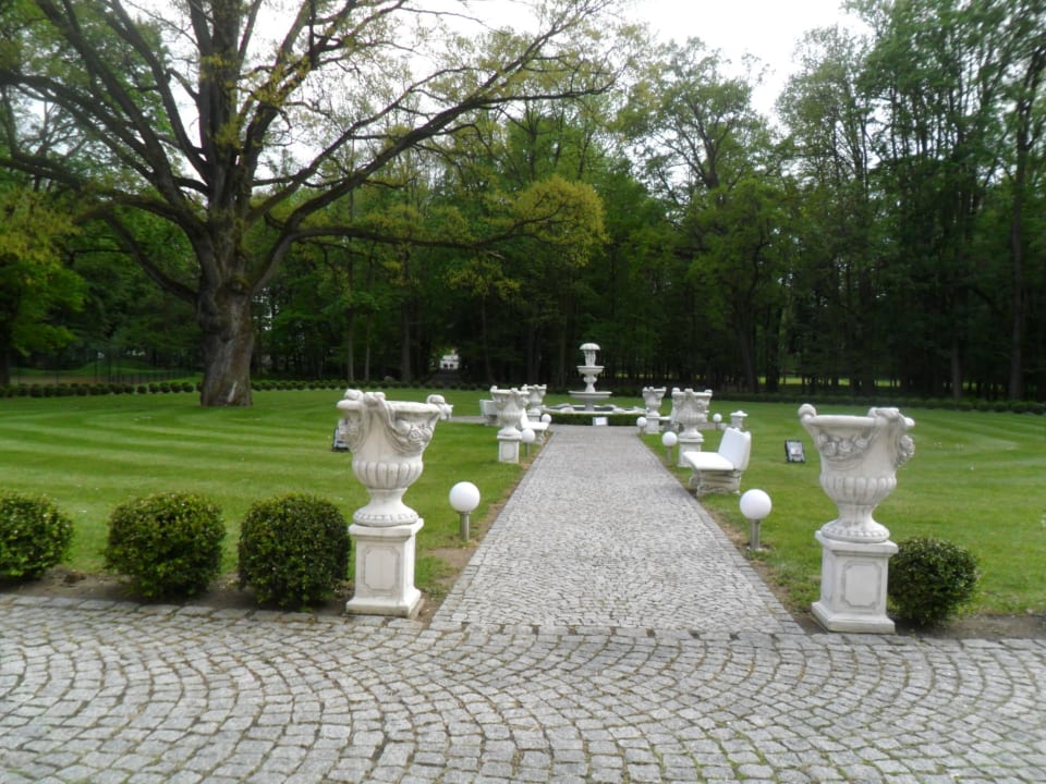 Parkanlage Hotel Pałac Izbicko