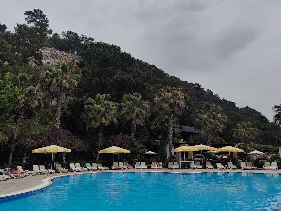 Pool Hotel Grand Mir' Amor