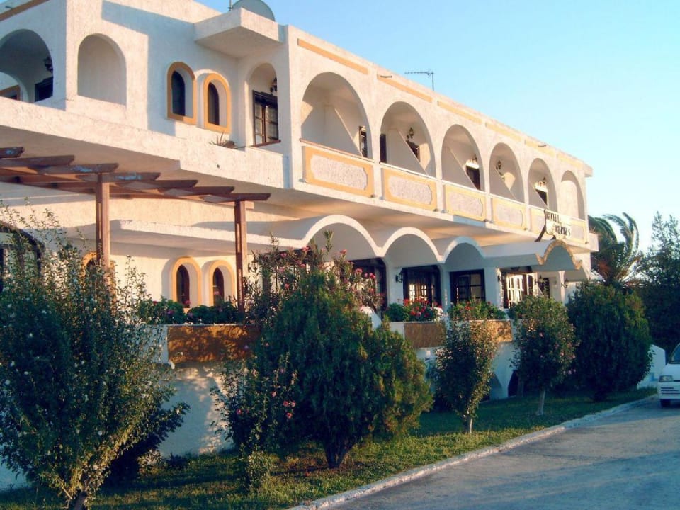 Frontansicht Hotel Hermes